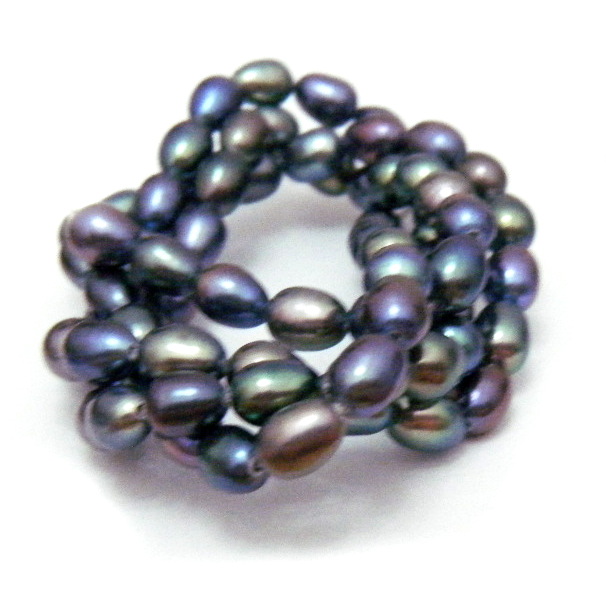 Black 4-4.5mm Rice Pearls